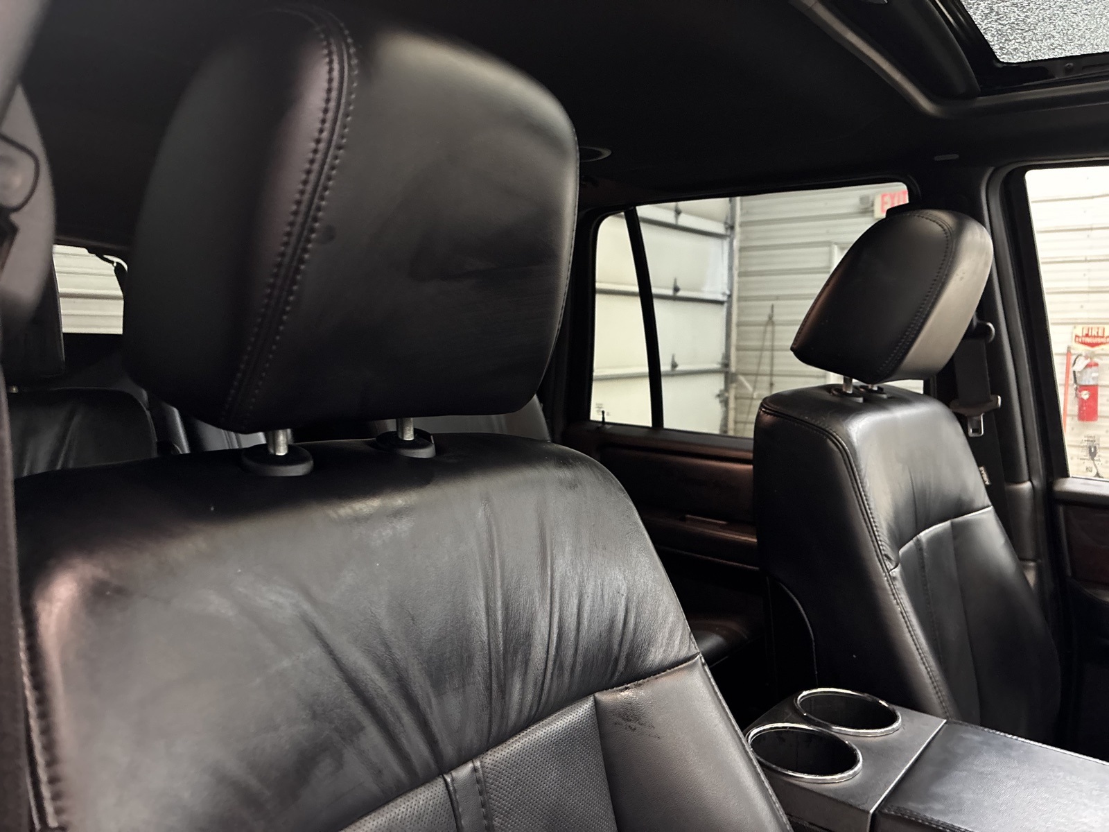 2017 Lincoln Navigator L Select Image 10 of 36