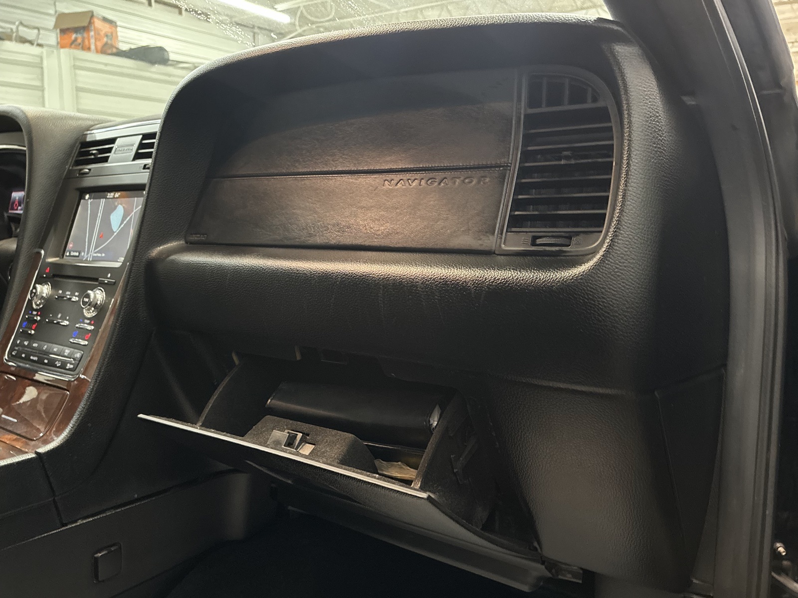 2017 Lincoln Navigator L Select Image 36 of 36