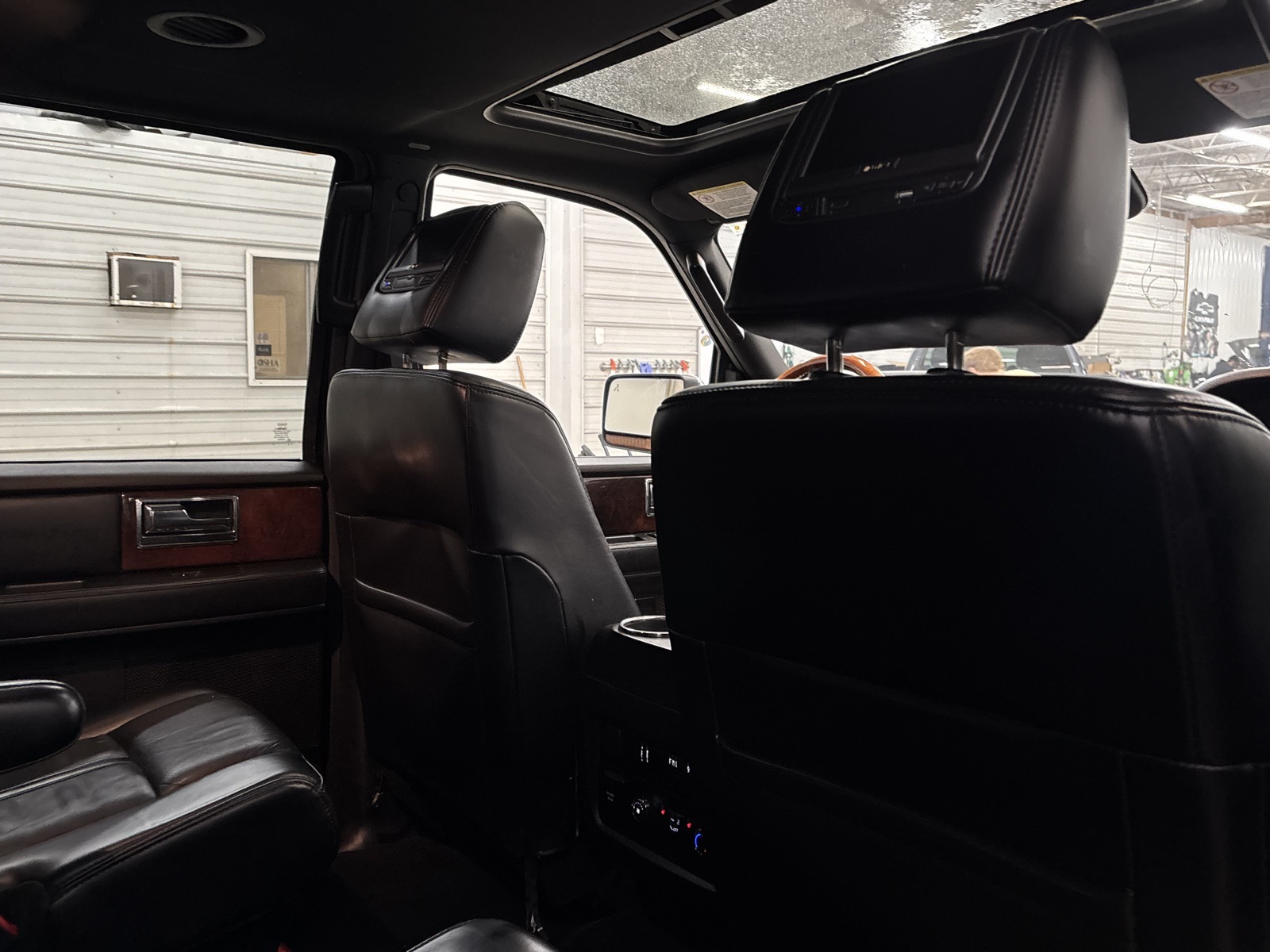 2017 Lincoln Navigator L Select Image 19 of 36