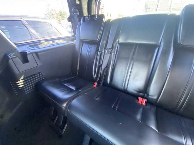 Vehicle image 20 of 24