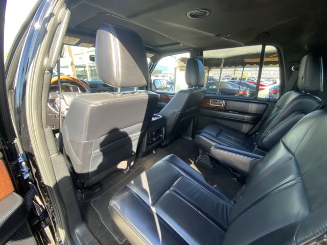 Vehicle image 13 of 24