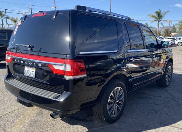 Vehicle image 4 of 24