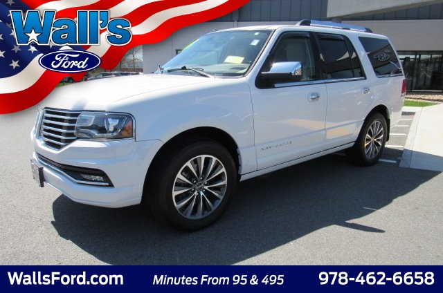 2017 Lincoln Navigator Select Image 3 of 33