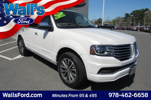 2017 Lincoln Navigator Select Image 4 of 33