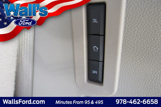 2017 Lincoln Navigator Select Image 24 of 33