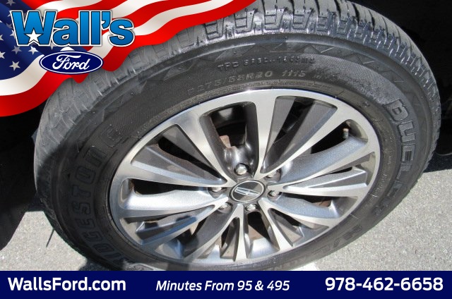 2017 Lincoln Navigator Select Image 11 of 33