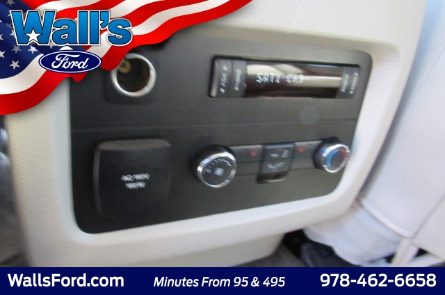 2017 Lincoln Navigator Select Image 22 of 33