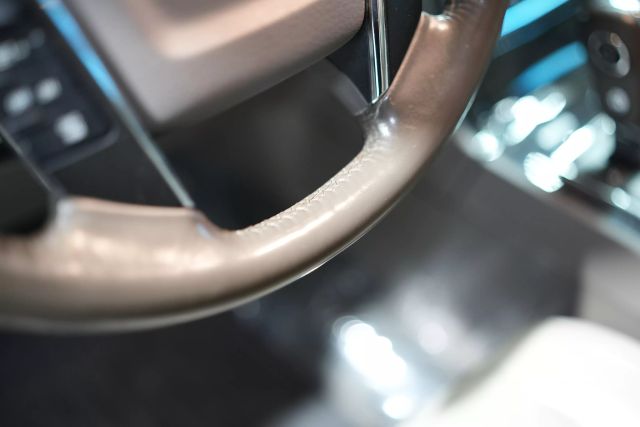 2017 Lincoln Navigator Select Image 41 of 66