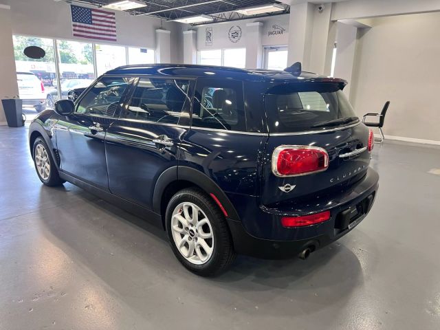 Vehicle image 7 of 34