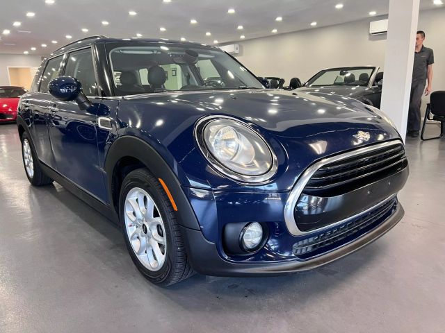 Vehicle image 4 of 34