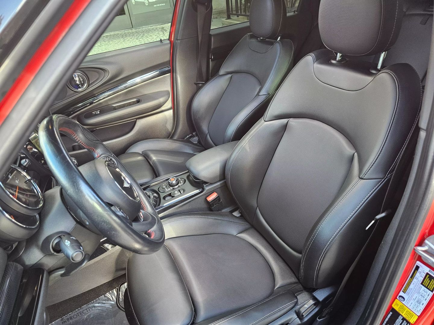 Vehicle image 16 of 27