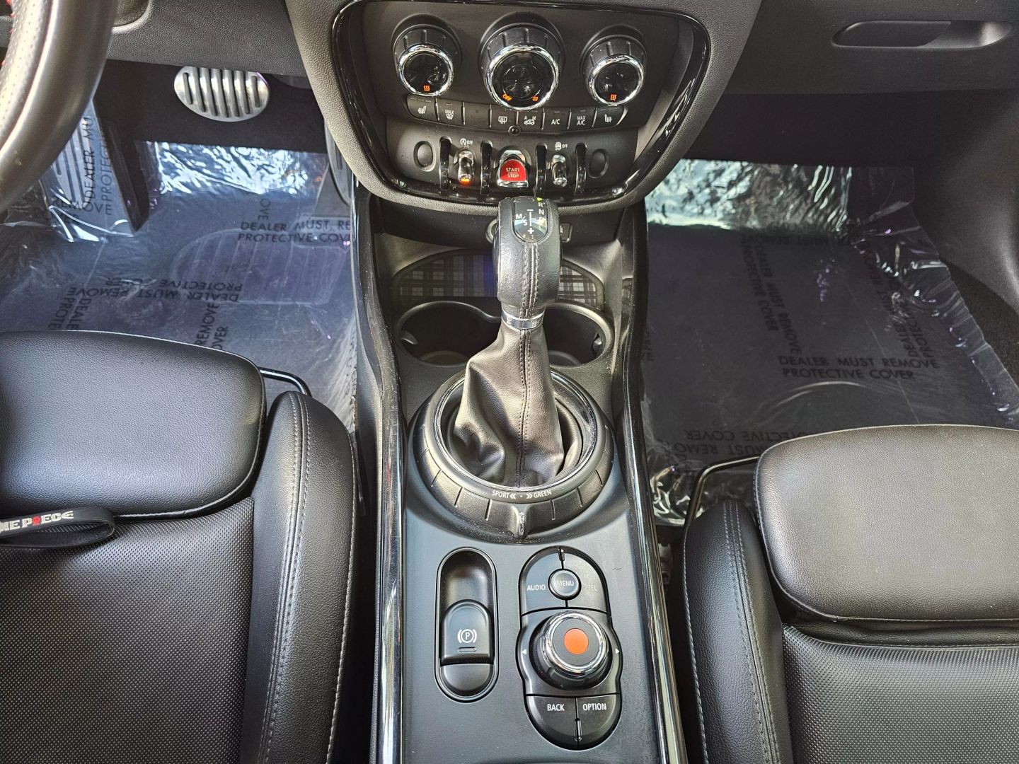 Vehicle image 13 of 27