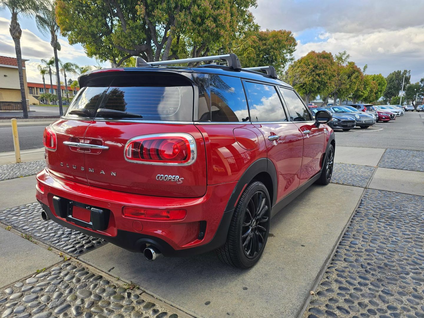 Vehicle image 5 of 27