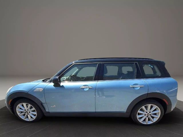 Vehicle image 8 of 33