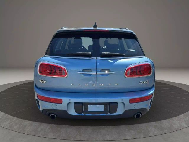 Vehicle image 6 of 33