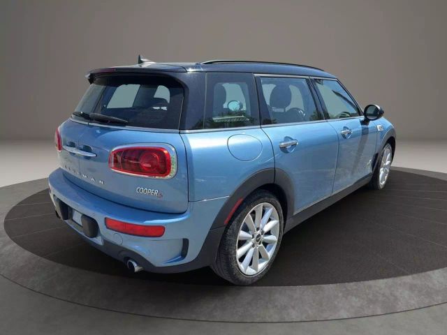 Vehicle image 5 of 33