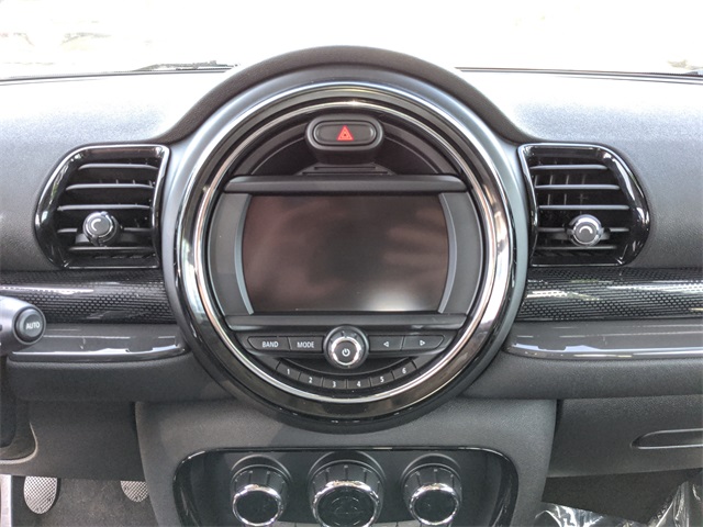 Vehicle image 14 of 30