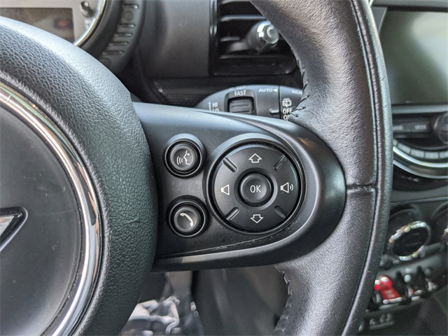Vehicle image 29 of 30