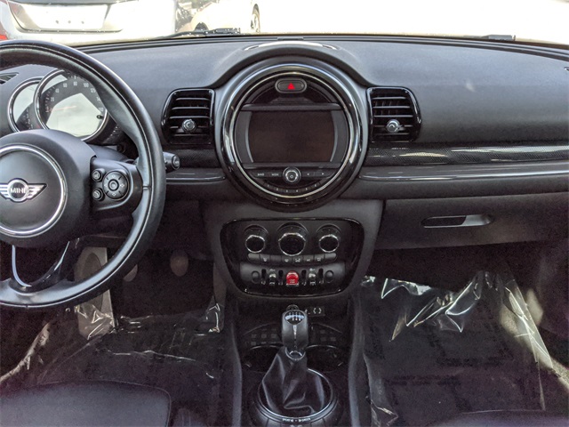 Vehicle image 8 of 30