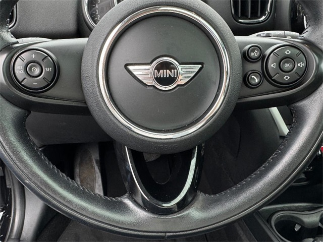 Vehicle image 19 of 20