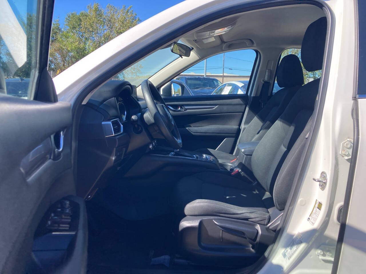 Vehicle image 7 of 11