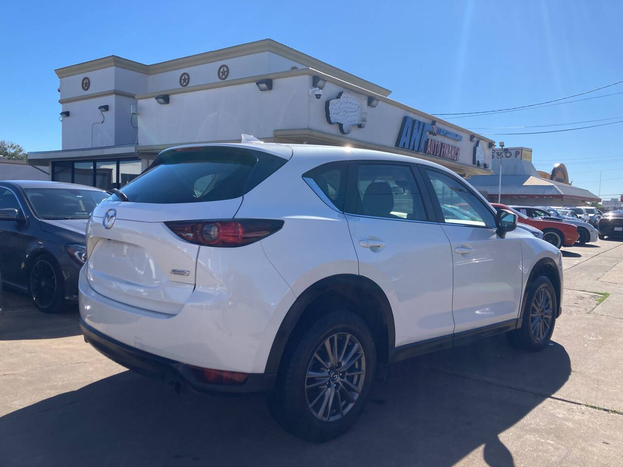 Vehicle image 4 of 11