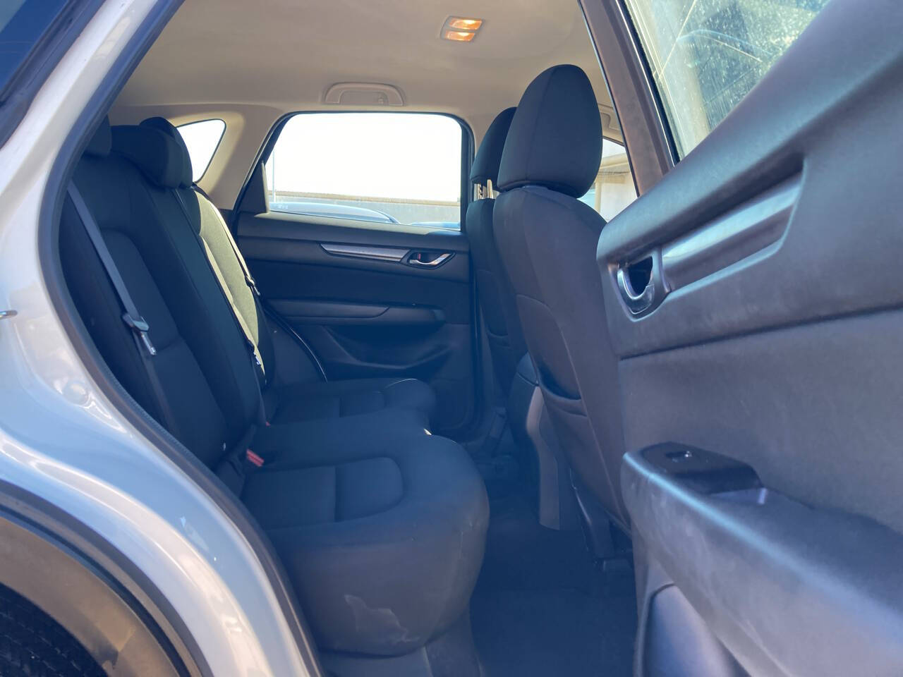 Vehicle image 9 of 11