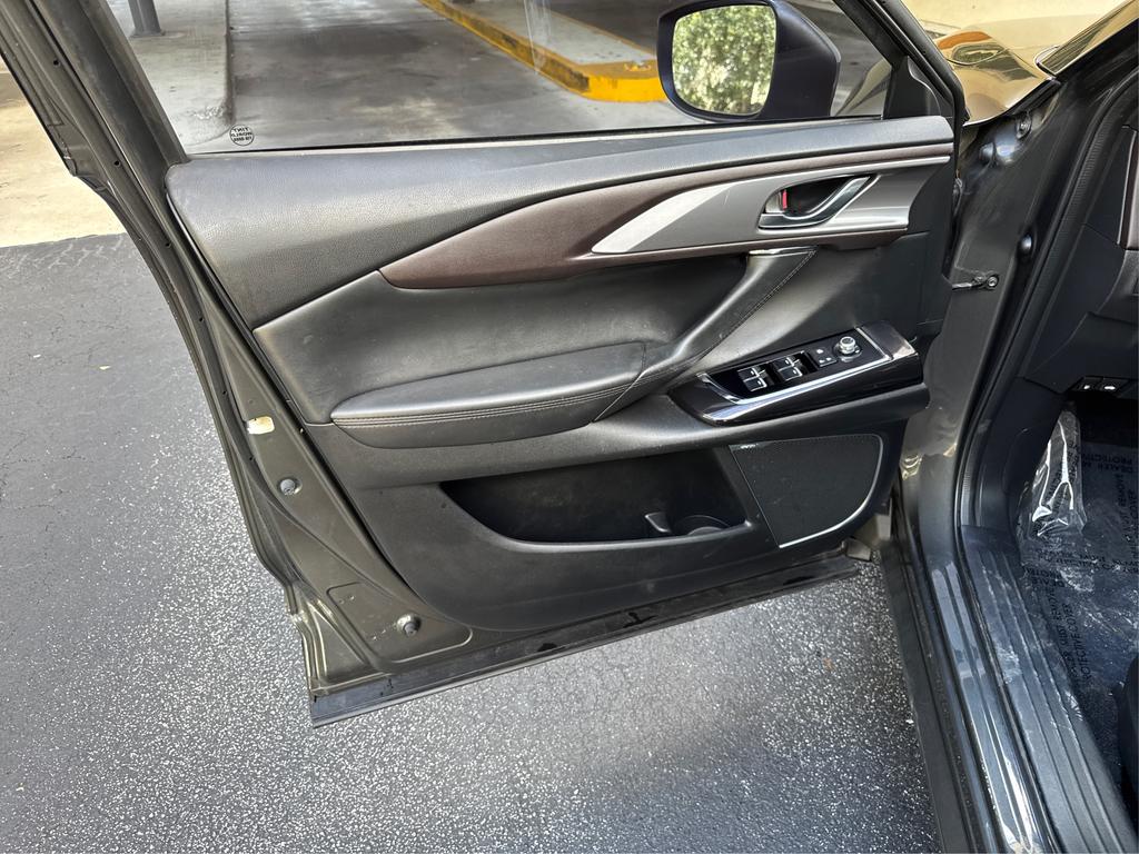 2017 Mazda CX-9 Grand Touring Image 23 of 44