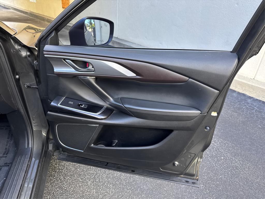 2017 Mazda CX-9 Grand Touring Image 22 of 44