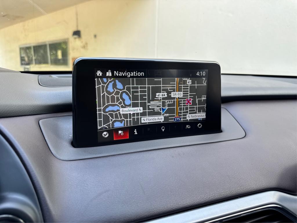 2017 Mazda CX-9 Grand Touring Image 18 of 44