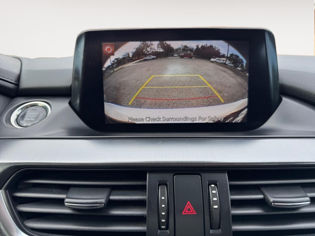 Vehicle image 22 of 27