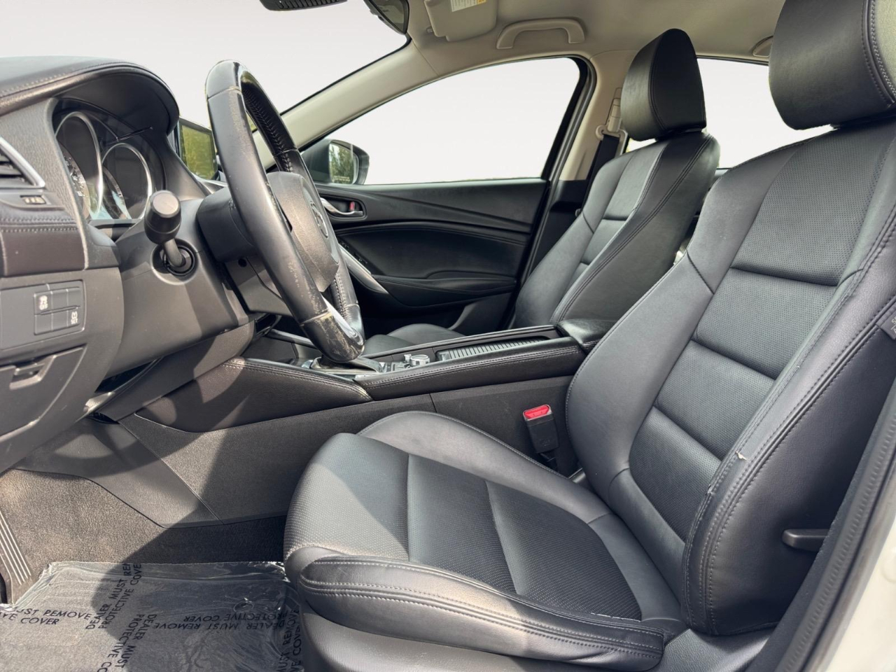 Vehicle image 19 of 27