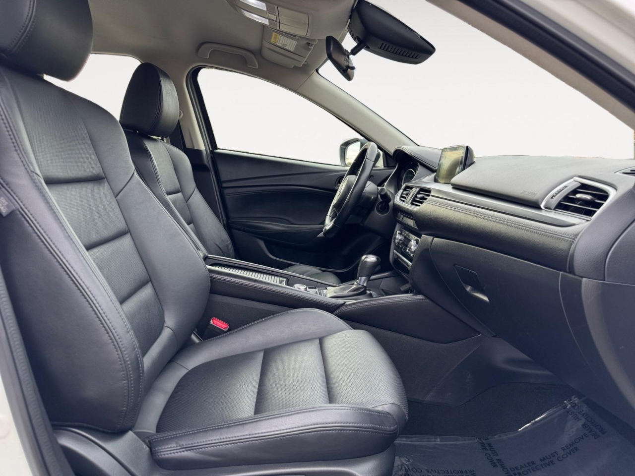 Vehicle image 24 of 27
