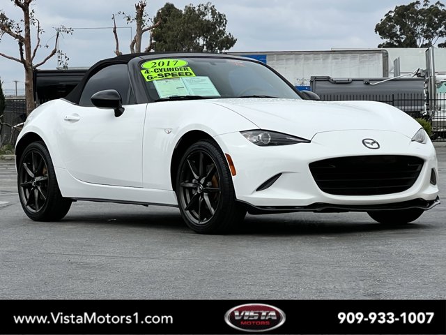 Vehicle image 4 of 26