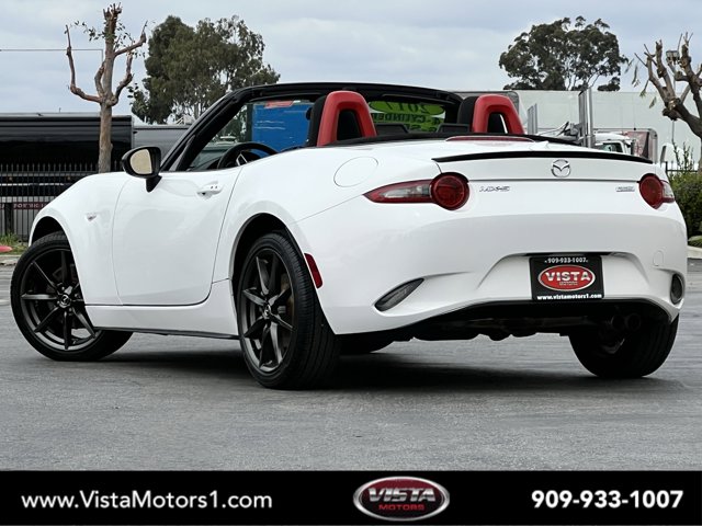 Vehicle image 3 of 26