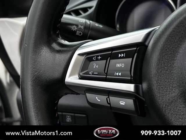 Vehicle image 17 of 26