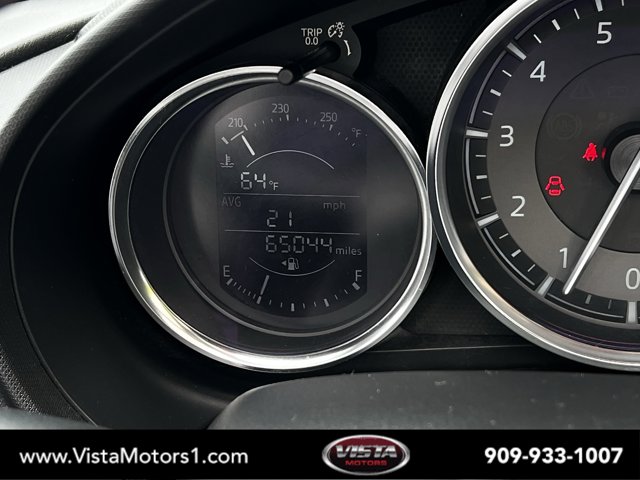 Vehicle image 24 of 26