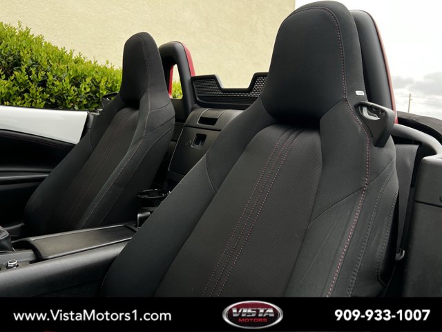 Vehicle image 12 of 26