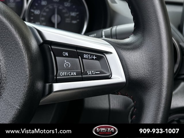 Vehicle image 18 of 26