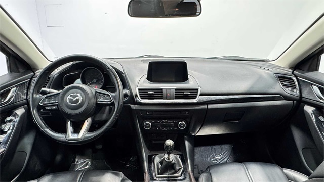 Vehicle image 14 of 30