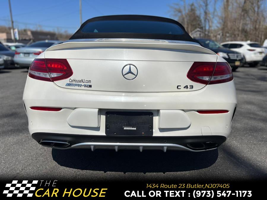 Vehicle image 10 of 19