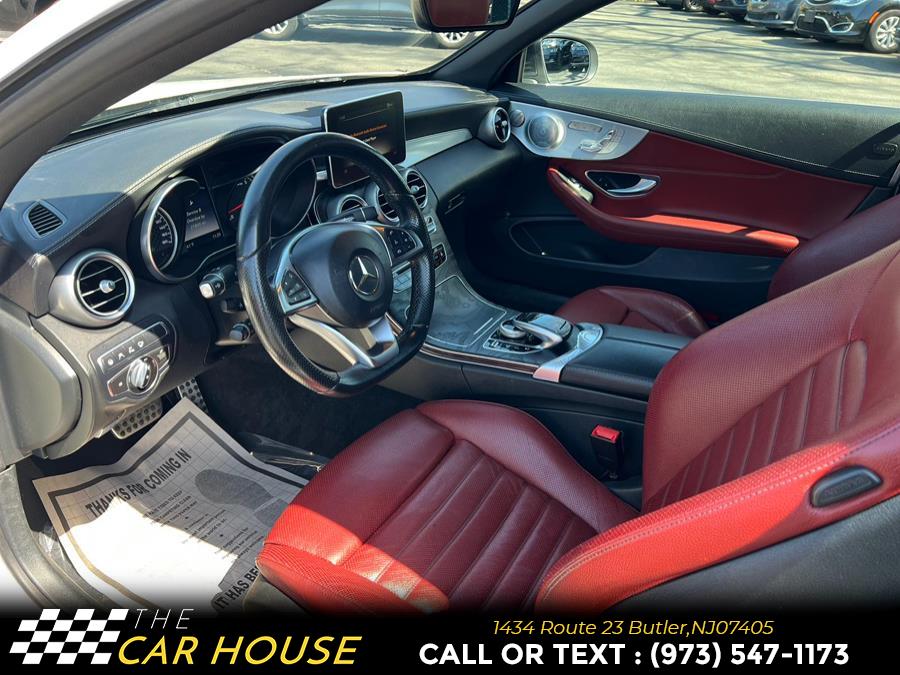 Vehicle image 15 of 19