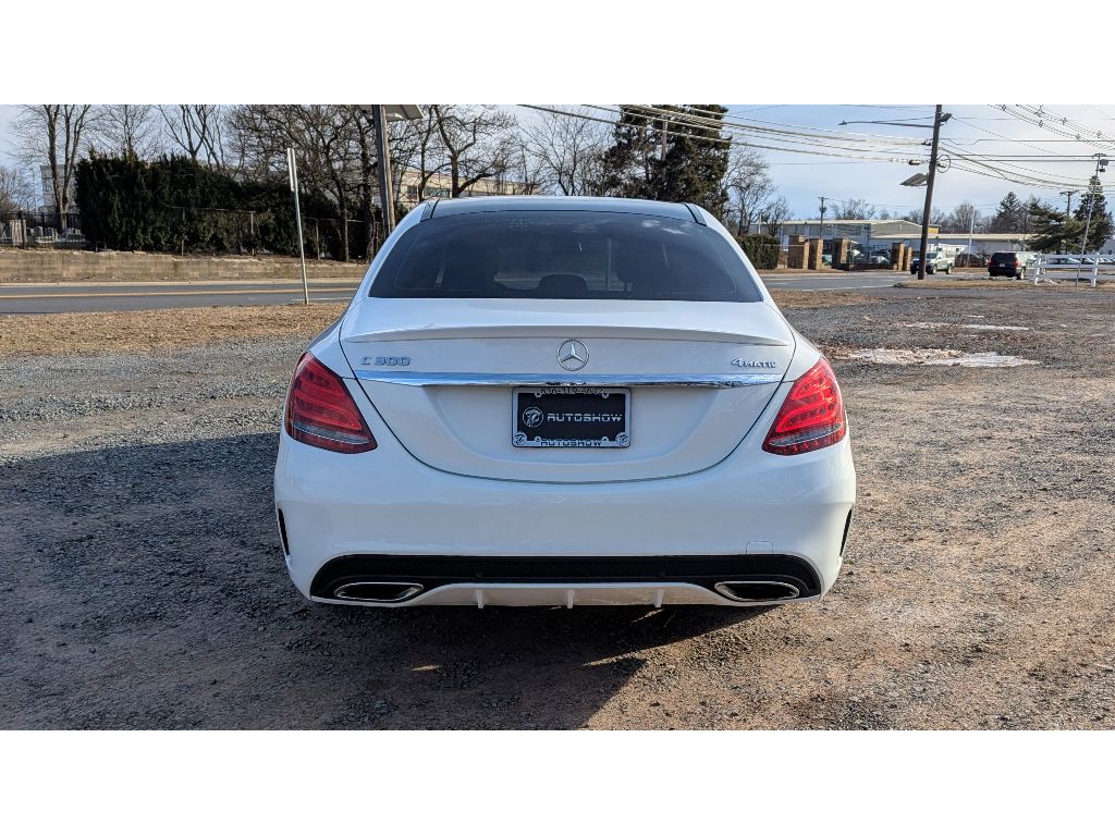 Vehicle image 6 of 33