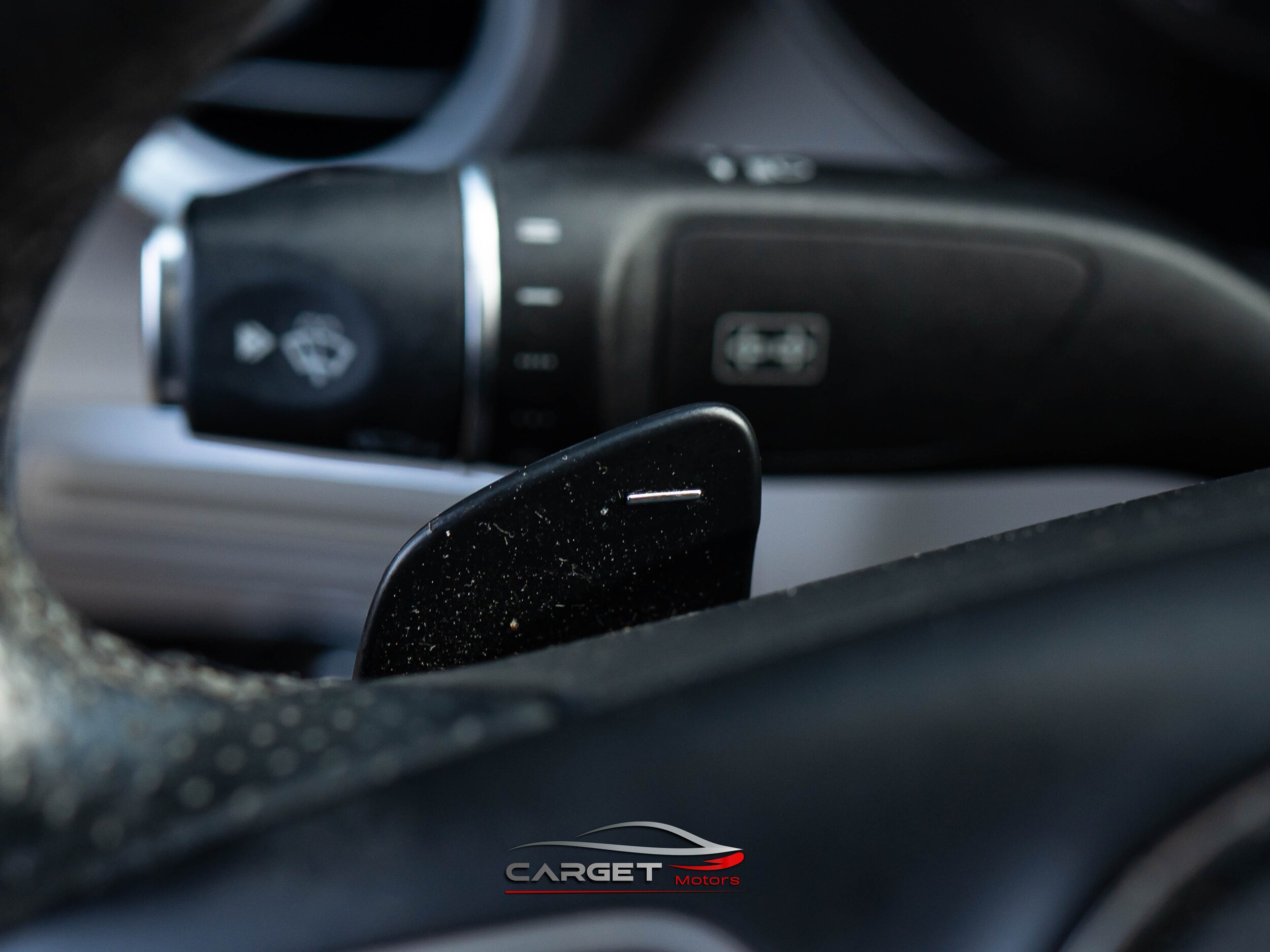 Vehicle image 27 of 49