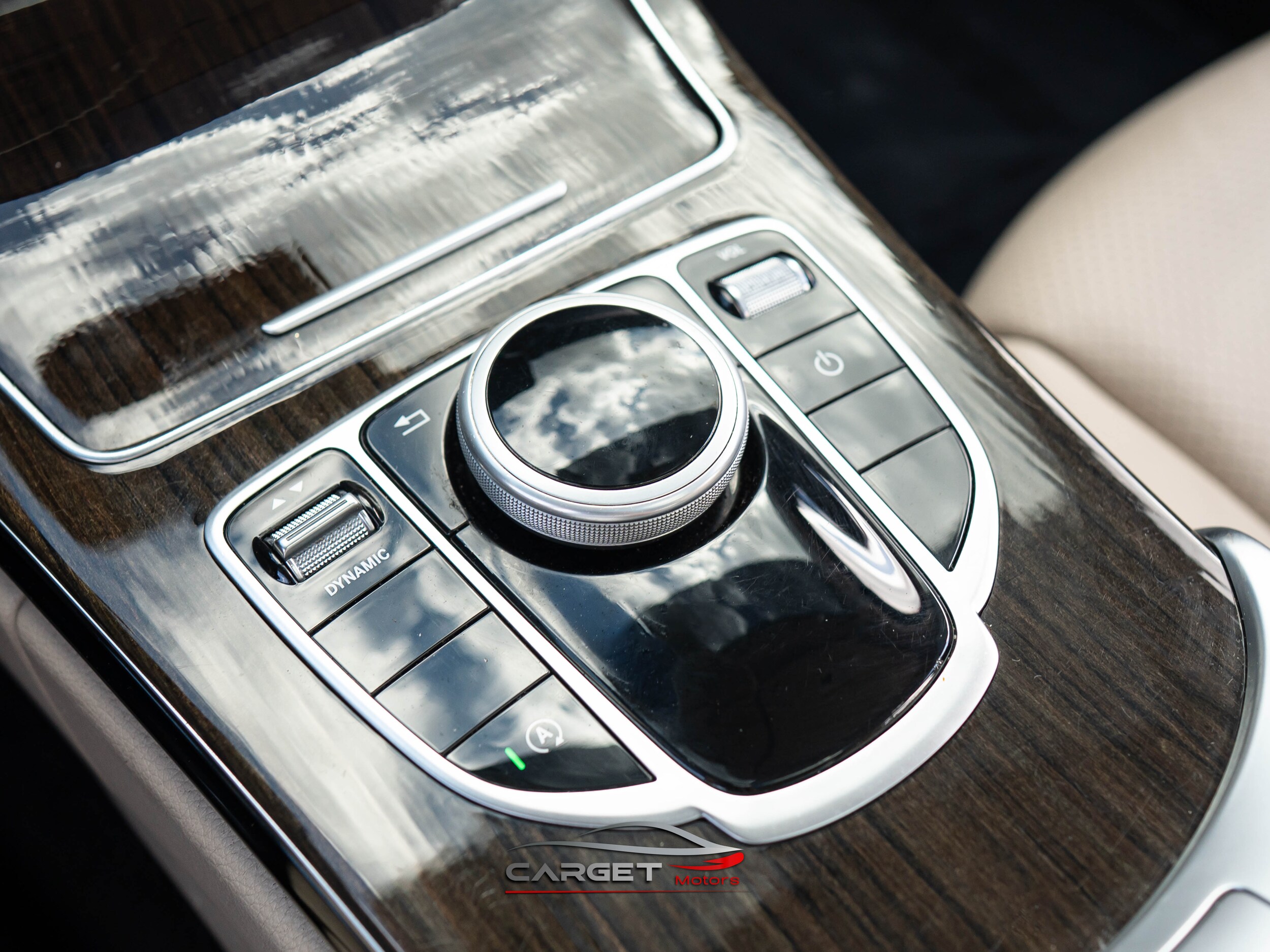 Vehicle image 34 of 49