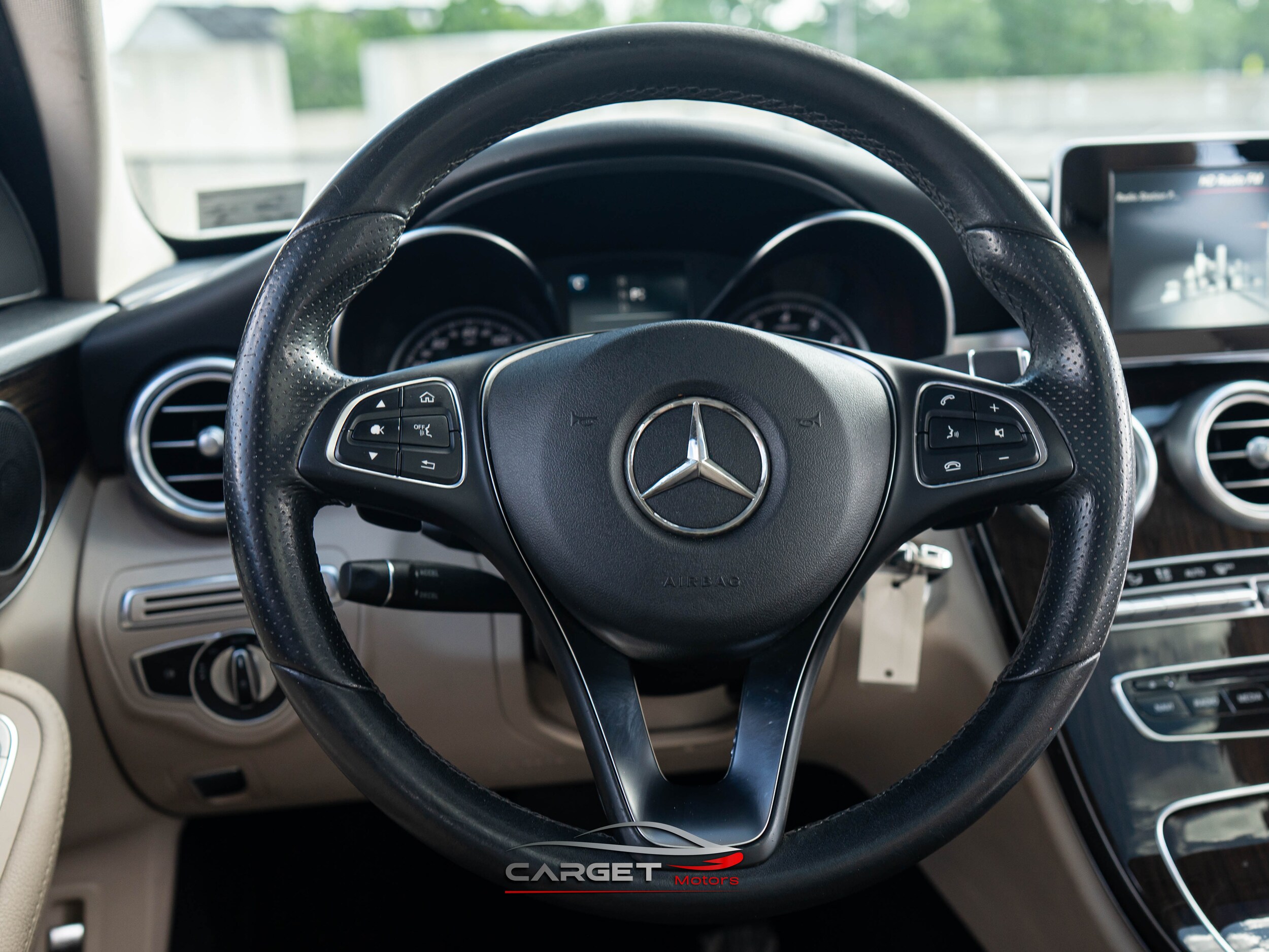 Vehicle image 22 of 49
