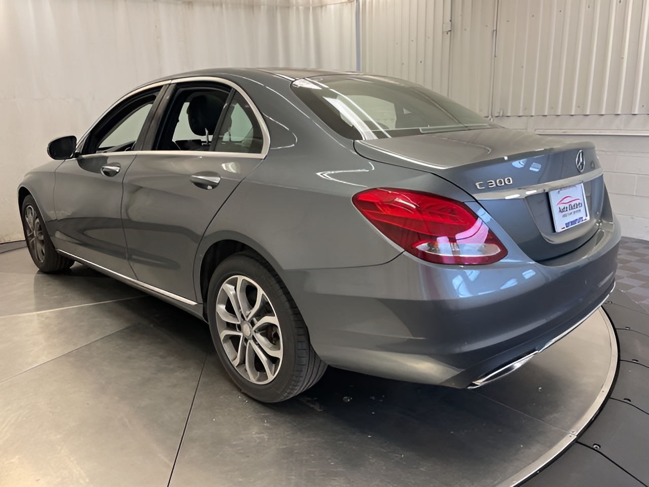 Vehicle image 33 of 33