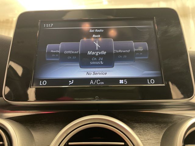 Vehicle image 22 of 33