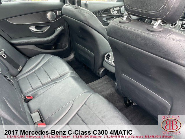Vehicle image 10 of 15