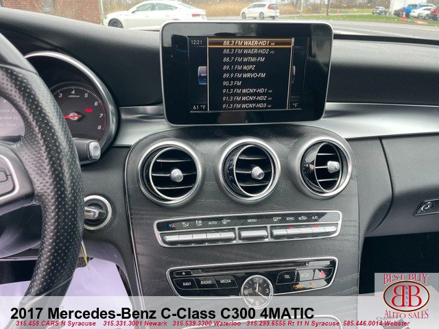Vehicle image 14 of 15